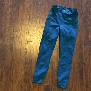 Athletic leggings size S